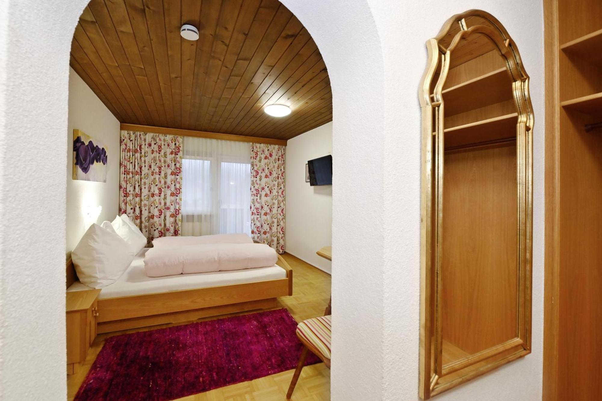 Gaestehaus Rundblick Шрунс Екстер'єр фото