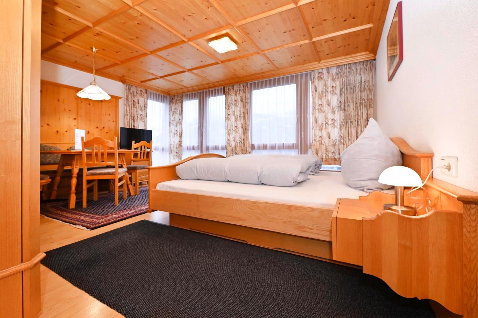 Gaestehaus Rundblick Шрунс Екстер'єр фото